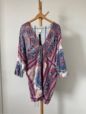 Lightweight Multi-Color & Reversible Printed Kimono Jacket
